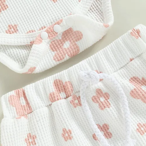 Vista 5 de Qiylii Conjunto de pantalones cortos de verano para bebé recién nacida, diseño floral, con tirantes, parte superior con volantes, pantalones cortos