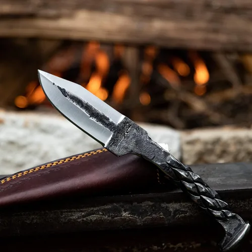 Vista 5 de WARRIORS QUEST™ - SideWinder Railroad Spike Knife - Cuchillo de acero al carbono forjado a mano y tratado térmicamente con funda de cuero de primera