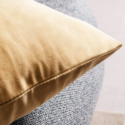 Vista 6 de Juego de 2 fundas de almohada decorativas de terciopelo caqui de 18 x 18 pulgadas para sofá, silla, cama, funda de almohada cuadrada de gamuza suave