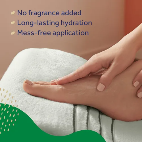 Vista 4 de Amopé Pedi Máscara de pie de 20 minutos, calcetines intensamente hidratantes, Paradise Found con aceite de coco, urea y complejo vitamínico para una