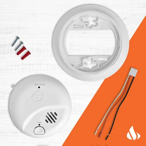 Vista 3 de First Alert Alarma de humo Hardwire con batería de reserva de 10 años SMI105-AC
