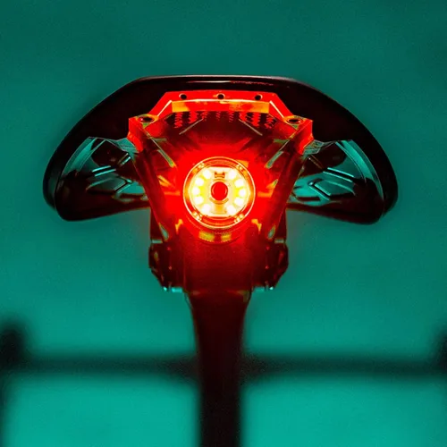 Vista 6 de LEZYNE Saddle-Mounted USB-C Rechargeable LED Rear Bike Light 250-Lumen Bicycle Taillight with 270-Degree Wide-Angle Visibility, Day Flash Modes