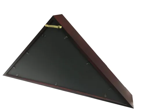 Vista 2 de Estuche sólido de cerezo para bandera estadounidense de 5 נ9.5 pies para entierro de veterano