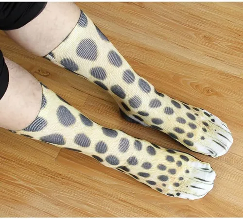 Vista 5 de Divertidos calcetines de patas de animal para intercambio de regalos.
