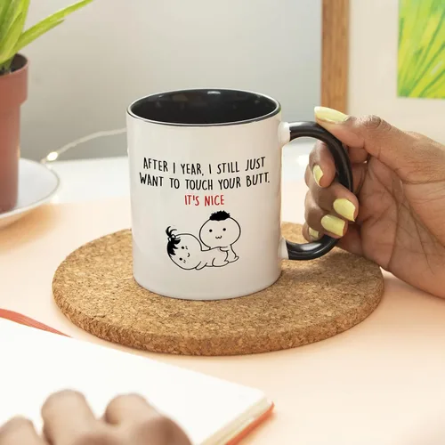 Vista 5 de YouNique Designs Taza de café de aniversario de un año, 11 onzas, Taza del primer aniversario para esposa, 1 Año Fechado Taza para ella (Mango negro)