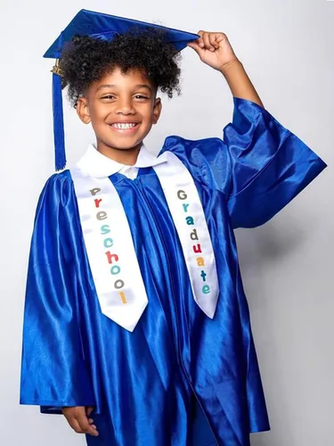Vista 3 de GraduatePro Estola de graduación impresa para jardín de infantes preescolar para niños