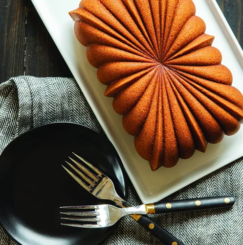 Vista 6 de Nordic Ware Elegant Party Bundt - Molde para pan
