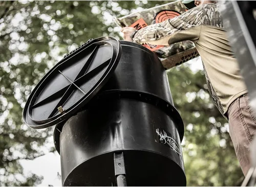 Vista 4 de Wildgame Innovations Set rápido 270. Durable tripod Corn/Pellet hunting feeder, digital timer, 1-4 available feed times & 30-feet radius