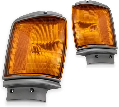 Vista 2 de Par de luces de estacionamiento para Toyota Pickup 1987-1988, lado del conductor y del pasajero 2WD; STD; negro TO2520115 TO2521117 81620-89162