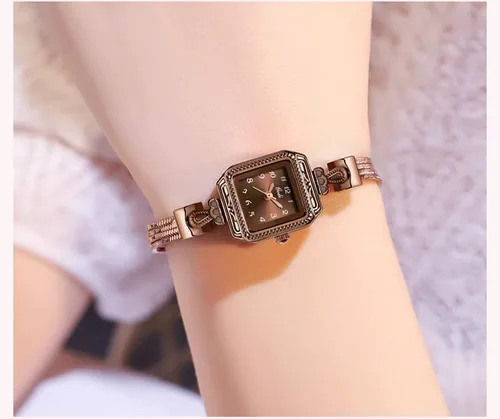 Vista 2 de Gosasa Reloj retro clásico cuadrado para mujer, números arábigos, esfera elegante, resistente al agua, pulsera de cuarzo, fácil de leer