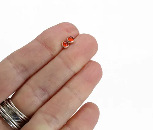 Vista 58 de Aretes de tuerca con piedras preciosas para mujeres y niñas, bisel redondo de 0.157 in de plata esterlina 925