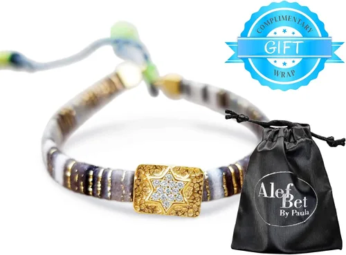 Vista 16 de Alef Bet by Paula Macrame Friendship Bracelet in Shades of Blue with Gold-plated Jewish Star of David Charm