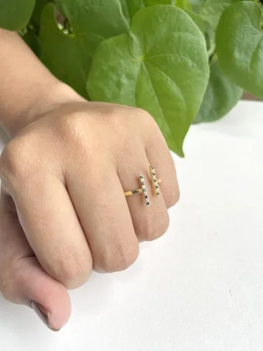 Vista 8 de Anillo de barra abierta de zafiro azul y diamante blanco alternativo para mujer, anillo de barra abierta de zafiro azul con acabado de oro de 14