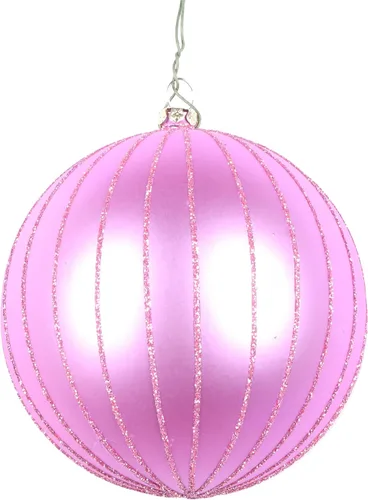 Vista 7 de Vickerman Adorno navideño de bola de avena mate con purpurina de 5 pulgadas. Incluye 4 piezas por bolsa.