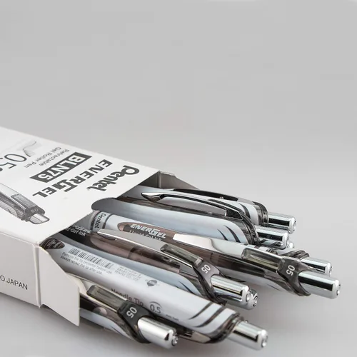 Vista 2 de Pentel EnerGel Pearl RTX - Bolígrafo de gel (0.020 in), línea fina, punta de aguja, tinta negra, caja de 12 unidades (BLN75PW-A)