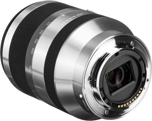 Vista 5 de Sony Alpha SEL18200 E-Mount 0.709-7.874 in F3.5-6.3 OSS Lente (Plata)