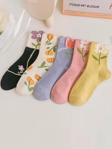 Vista 3 de SHENHE Juego de 5 pares de calcetines de media pantorrilla con estampado de dibujos animados para mujer
