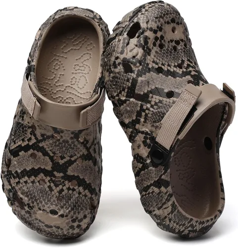 Vista 4 de SECHRITE Zuecos de jardín impermeables para hombre y mujer, estampado de serpiente, ligeros, antideslizantes, cómodos con correa ajustable