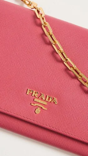 Vista 4 de Shopbop Archive Cartera Prada con cadena para mujer, Saffiano, Rosado