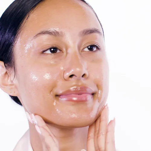 Vista 9 de Pixi Facial de vapor en la ducha Limpiador de gel a aceite para piel radiante Nutre profundamente, suaviza y tonifica Autocalentamiento