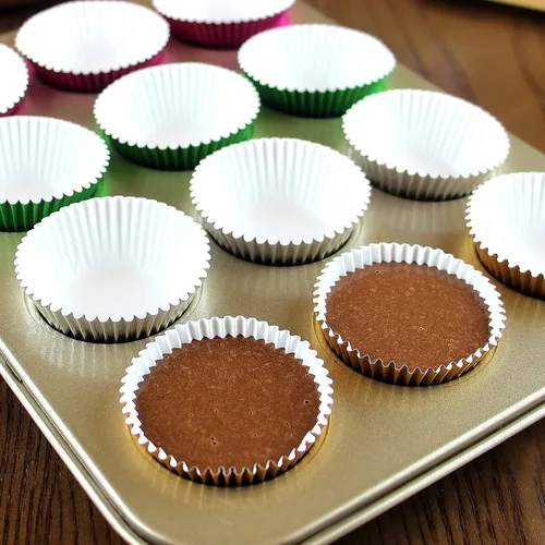 Vista 5 de Mini Foil Cupcake Liners Muffin Paper Baking Cups 300 Pcs (negro)