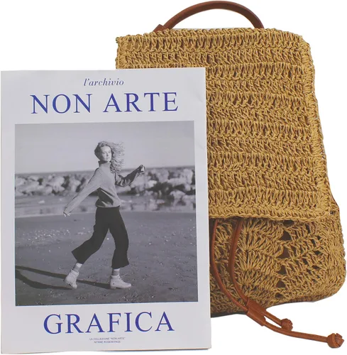Vista 5 de Monique Mochila tejida hecha a mano de paja mediana para mujer, con solapa, con cordón, bolsa de playa, Marrón, Mochilas Daypack
