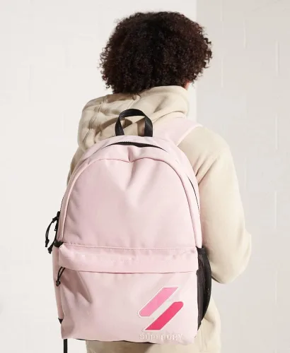 Vista 3 de Superdry Mochila Code Montana para hombre, compartimento principal con cremallera, Roseate Pink, talla única , Mochilas tipo mochila