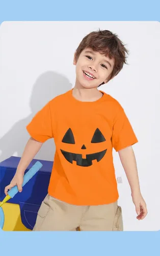Vista 2 de Camiseta de manga corta para niños pequeños y niñas, con cara de calabaza que brilla en la oscuridad, esqueleto y camión, camiseta de manga corta