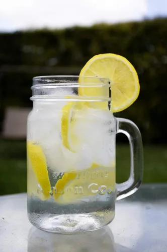 Vista 4 de Mason Jar - Tazas de vidrio con asas, tamaño de pinta (16 onzas, 16.0 fl oz), boca regular, 6 piezas