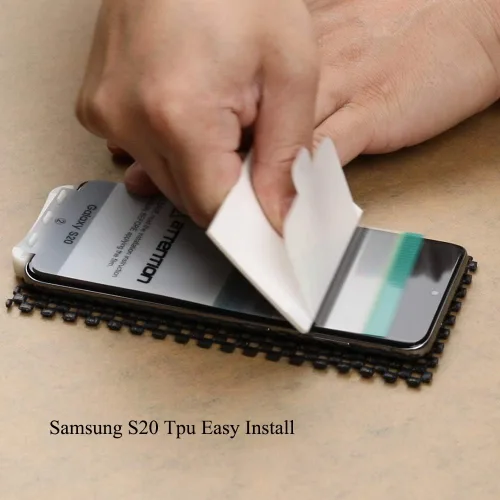 Vista 3 de Ibywind 2 protectores de pantalla para Samsung Galaxy S20 5G de 6.2 pulgadas, película de TPU flexible, con 1 protector de lente de cámara, 1