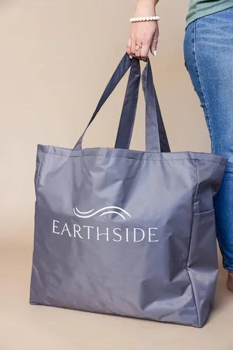 Vista 2 de Earthside Birth Pools Bolsa de transporte y almacenamiento para kit de parto en el hogar, suministros Doula y bolsa Doula Essentials, espacio