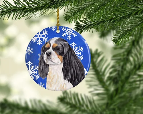 Vista 138 de Caroline's Treasures Cavalier Spaniel - Adorno de cerámica para colgar en el árbol de Navidad, para el hogar, Navidad, fiestas, regalo, 3 pulgadas