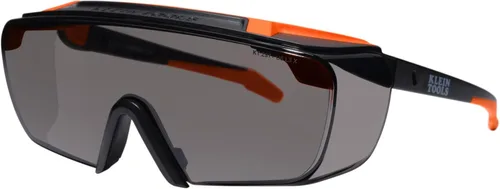 Vista 14 de Klein Tools 60538 Gafas de Seguridad con Junta, Equipo de Protección Individual Protector de Ojos Profesional, Marco Completo, Resistente a