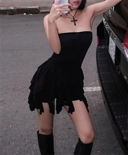 Vista 6 de GEMEIQ Vestido corto de verano para mujer, con volantes, dobladillo con borlas, sin tirantes, ajustado, para fiesta, club, sexy, con vuelo, Y2K