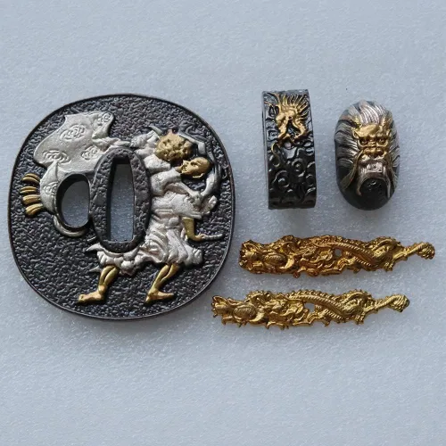 Vista 17 de Espada samurái japonesa Koshirae-Tsuba Fuchi Kashira Menuki Cobre chapado en oro