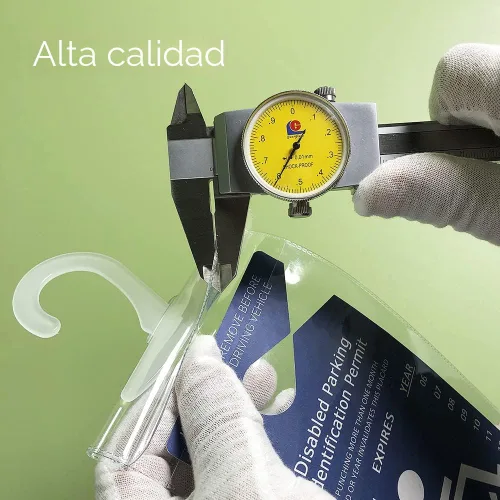 Vista 7 de Protector pequeño de placa de permiso para estacionamiento de discapacitados, ultra transparente, funda protectora con gancho grande de Tbuymax
