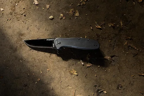 Vista 7 de OUTDOOR EDGE RAZOR VX2 Cuchillo de bolsillo plegable EDC de hoja reemplazable Hoja de acero inoxidable de 3 pulgadas, mango G10 negro, clip