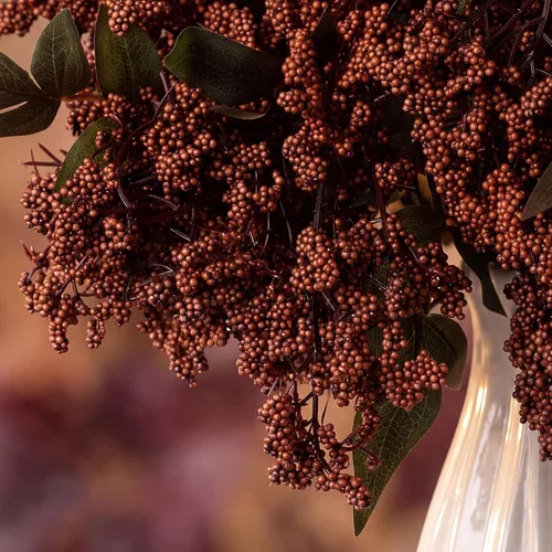 Vista 3 de Zeyune 9 piezas de tallo de bayas artificiales Nandina para jarrón de 15.7 pulgadas, ramas de plantas artificiales realistas con hojas de seda Marrón