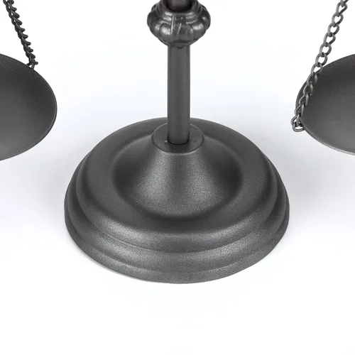 Vista 4 de Mesa de granja Libra Scale Decoración, centro de mesa de metal de 15 pulgadas de alto, equilibrio para justicia decoración del hogar