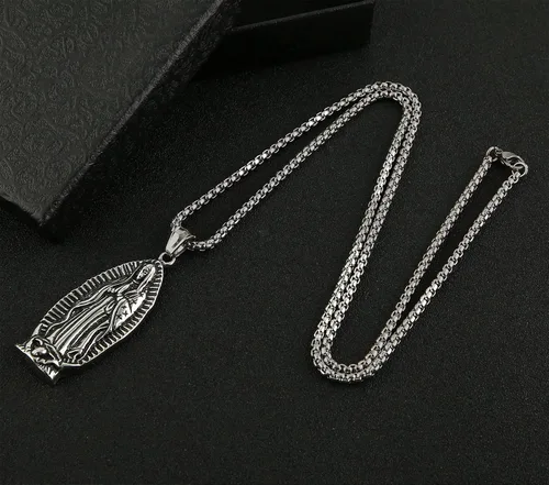 Vista 4 de StoryEtain Collar de Virgen María, collar de Virgen de Guadalupe, medalla de amuleto cristiano para regalo de vacaciones para mujeres y hombres