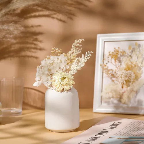 Vista 5 de AhlsenL Flores secas naturales reales, hortensias mixtas, margaritas, decorativas blancas para manualidades, joyería de resina, colgante de uñas