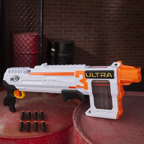 Vista 4 de Nerf Ultra Three Blaster, acción de bomba, clip interno de 8 dardos, 8 dardos Ultra, compatible solo con dardos Ultra