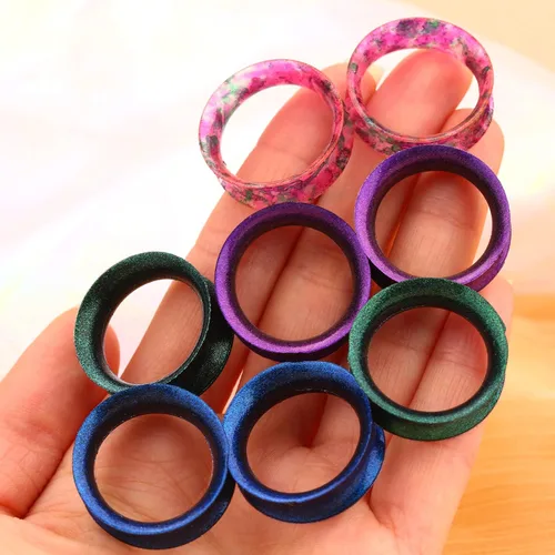 Vista 2 de JEWSEEN Juego de 8 manómetros de silicona suave de 0.07oz-1 pulgadas, tapones de silicona para los oídos flexibles para la piel del oído, tapones