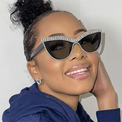 Vista 6 de LJCZKA Diamond Cat Eye Sunglasses Women Retro Jeweled Rhinestone Sun Glasses Sparkle Crystal Pearl Luxury Bling Eyewear