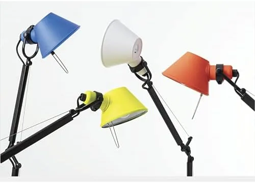 Vista 8 de Artemide Tolomeo Micro Bicolor Ajustable Sobremesa Edición Limitada - Nero/Corallo