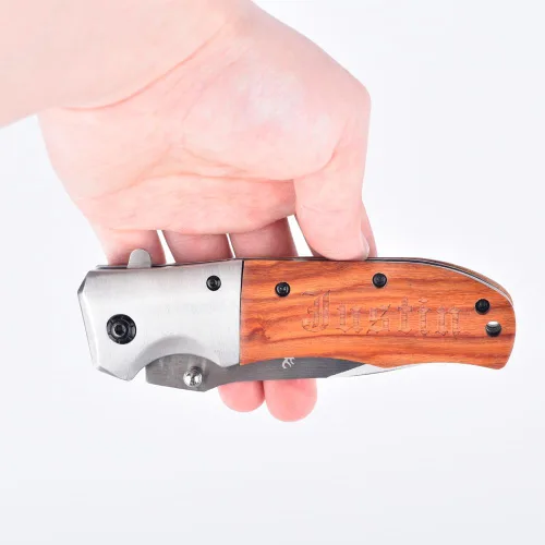 Vista 3 de Cuchillo de bolsillo personalizado, cuchillos de caza con mango de madera grabado, regalos para hombres, papá, marido, hermano