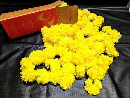 Vista 6 de Pretty Charming Flores artificiales de caléndula para decoración guirnaldas largas de caléndula para Toran Indian genda phool para bodas
