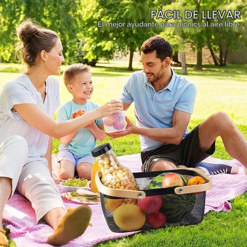 Vista 7 de Cesta portátil de cosecha de jardín, diseño de malla, cesta de almacenamiento de alambre con mango de bambú natural, cesta de malla con asa