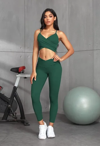 Vista 3 de Fixmatti Conjunto de entrenamiento de 2 piezas para mujer, traje de yoga, tirantes delgados, brasier y leggings de cintura alta a juego