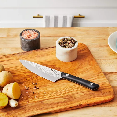 Vista 2 de Kai Cuchillo de chef PRO de 6" Chef - 6 pulgadas
